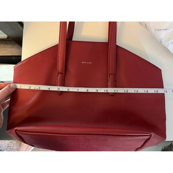 MATT & NAT BAXTER VEGAN TOTE BAG - DWELL BRICK RED VEGAN CRUELTY FREE RECYCLED - Picture 4 of 16